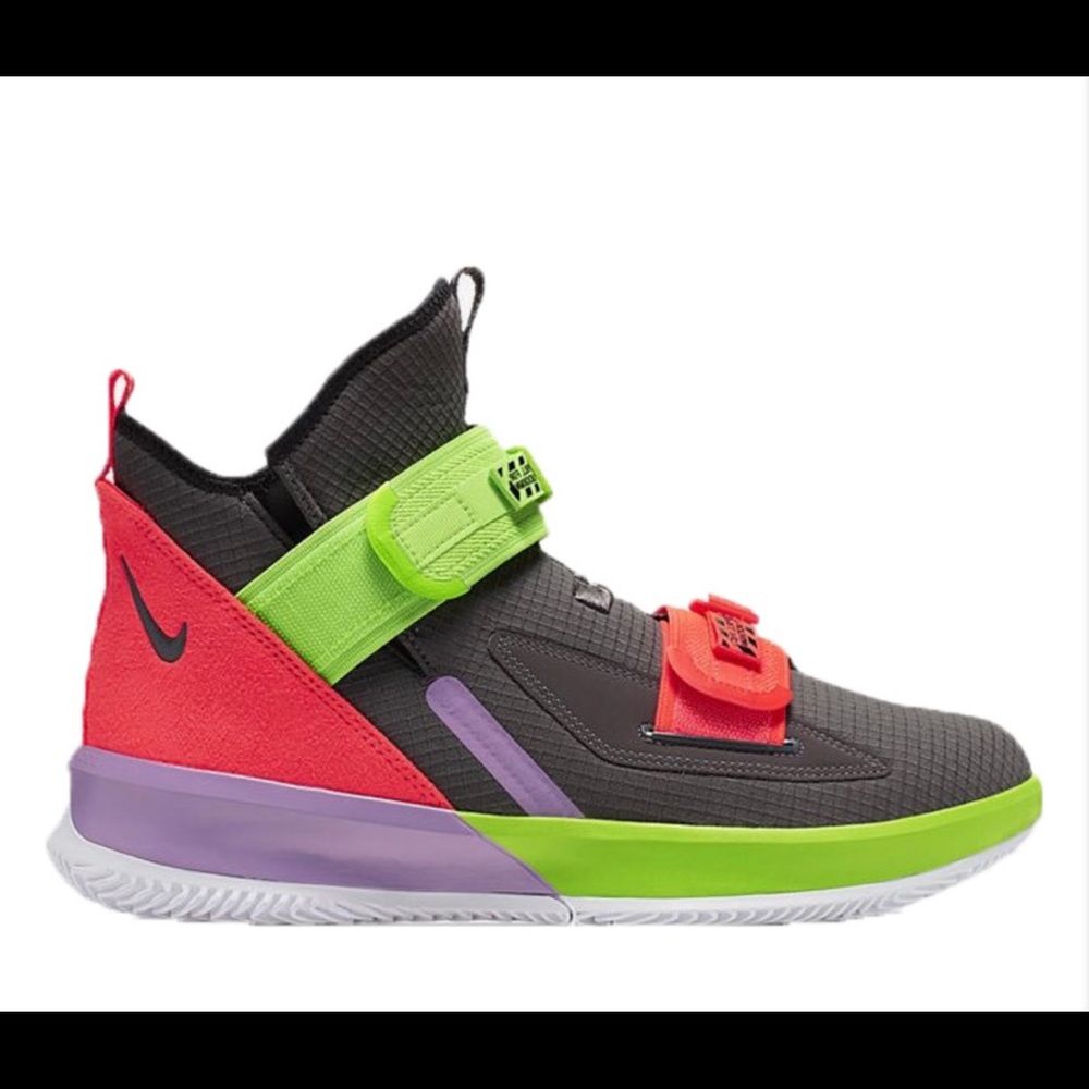 Nike LeBron Soldier 13 SFG EP 
Basketball